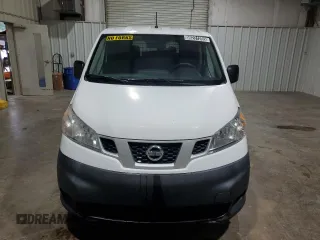 2017 Nissan NV200 S z VIN 3N6CM0KN1HK700458, wystawiony jako Copart lot #56231255 z przebiegiem 199 622 mil mil oraz Czysty tytuł • Clean title. Historia ofert i sprzedaży dostępna na DreamBid. Obrazek 5.