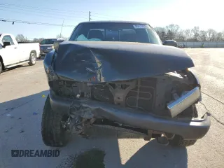 2002 Chevrolet S-10 LS with VIN 1GCCT19W228189014, listed as a Copart auction lot 89177205 with 0 mi miles and Salvage Title. Bid and sale history available at carsss.com. Image 5.