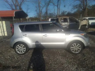 2018 Kia Soul + with VIN KNDJP3A52J7612334, listed as a IAAI auction lot 41358033 with 123,101 mi miles. Bid and sale history available at carsss.com. Image 14.