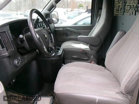 2017 Chevrolet Express Cargo с VIN 1GCWGAFG8H1321810, выставлен на аукционе IAAI как лот 42271876 с пробегом 96 383 миль миль и . История ставок и продаж доступна на DreamBid. Изображение 1.