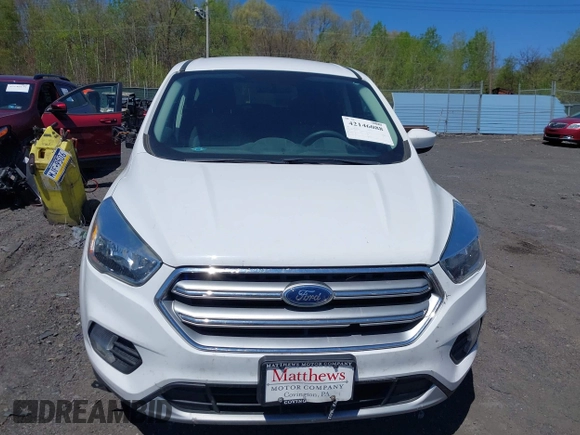 2017 Ford Escape SE with VIN 1FMCU9GD4HUB55262, listed as a IAAI auction lot 42146088 with 98,407 mi miles. Bid and sale history available at carsss.com. Image 12.