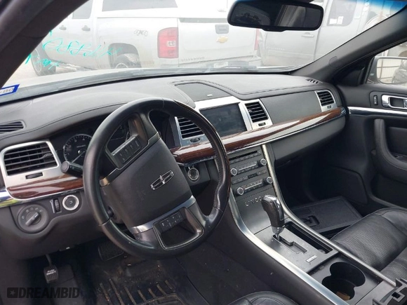 2009 Lincoln MKS with VIN 1LNHM93R79G629647, listed as a IAAI auction lot 41688052 with 180901 miles. Bid and sale history available at carsss.com. Image 13.