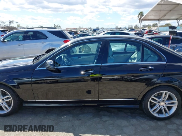 2013 Mercedes-Benz C-Class C 250 Sport with VIN WDDGF4HBXDR273481, listed as a IAAI auction lot 41933780 with 88,089 mi miles. Bid and sale history available at carsss.com. Image 14.