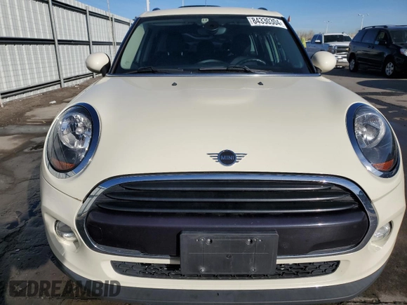 2019 MINI Hardtop 4 Door Cooper with VIN WMWXU1C57K2J01914, listed as a Copart auction lot 84330304 with 43,399 mi miles and Salvage Title. Bid and sale history available at DreamBid. Image 5.