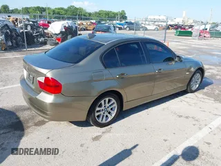 2006 BMW 3 Series 325xi with VIN WBAVD13546KV03001, listed as a IAAI auction lot 42392670 with Not provided miles and . Bid and sale history available at DreamBid. Image 4.