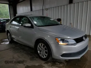 2011 Volkswagen Jetta SE with VIN 3VWBZ7AJ7BM383463, listed as a Copart auction lot 64434495 with 176,161 mi miles and Clean title. Bid and sale history available at DreamBid. Image 4.