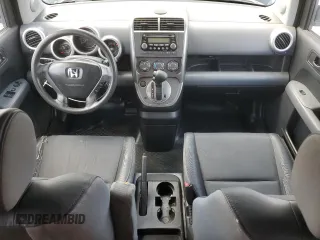 2003 Honda Element EX with VIN 5J6YH28553L003447, listed as a Copart auction lot 54413865 with 299,359 mi miles and Clean Title. Bid and sale history available at DreamBid. Image 8.