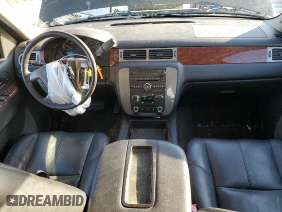2014 GMC Yukon SLT with VIN 1GKS2CE02ER211527, listed as a Copart auction lot 84617034 with 173,977 mi miles and Salvage Title. Bid and sale history available at DreamBid. Image 8.