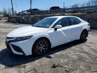 2023 Toyota Camry SE with VIN 4T1G11AKXPU815080, listed as a Copart auction lot 53675035 with 27,634 mi miles and Salvage Title. Bid and sale history available at DreamBid. Image 1.