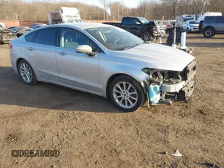 2017 Ford Fusion SE with VIN 3FA6P0H75HR125097, listed as a IAAI auction lot 41441229 with 112,160 mi miles. Bid and sale history available at carsss.com. Image 1.