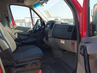 2010 Mercedes-Benz Sprinter Cargo with VIN WD3PE8CC1A5463414, listed as a IAAI auction lot 40383391 with 47,296 mi miles. Bid and sale history available at carsss.com. Image 5.