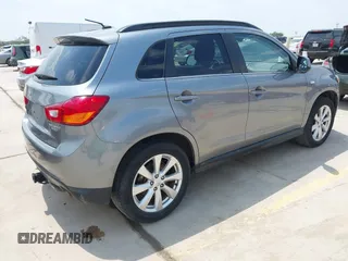 2013 Mitsubishi Outlander SE z VIN 4A4AP4AU5DE003650, wystawiony jako IAAI lot #42063517 z przebiegiem 109 165 mil mil oraz . Historia ofert i sprzedaży dostępna na DreamBid. Obrazek 4.