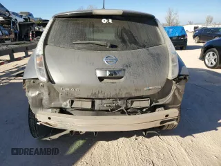 2015 Nissan LEAF S z VIN 1N4AZ0CP6FC303879, wystawiony jako Copart lot #44189424 z przebiegiem Nie podano mil oraz Szkoda całkowita • Salvage title. Historia ofert i sprzedaży dostępna na DreamBid. Obrazek 6.