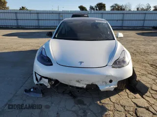 2023 Tesla Model 3 Performance z VIN 5YJ3E1EC3PF556807, wystawiony jako Copart lot #46990175 z przebiegiem Nie podano mil oraz Nie do naprawy • Non repairable. Historia ofert i sprzedaży dostępna na DreamBid. Obrazek 5.