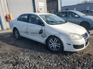 2006 Volkswagen Jetta z VIN 3VWSG81K76M742630, wystawiony jako Copart lot #54420955 z przebiegiem Nie podano mil oraz Szkoda całkowita • Salvage title. Historia ofert i sprzedaży dostępna na DreamBid. Obrazek 4.