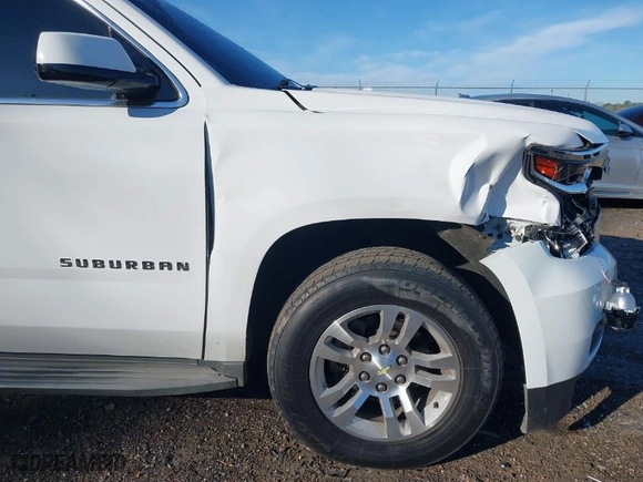2015 Chevrolet Suburban LT with VIN 1GNSCJKC2FR607249, listed as a IAAI auction lot 41258843 with NaN miles. Bid and sale history available at carsss.com. Image 17.