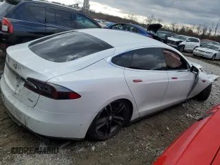2015 Tesla Model S 85D with VIN 5YJSA1S21FF096032, listed as a Copart auction lot 80075234 with Not Provided miles and Clean Title. Bid and sale history available at carsss.com. Image 3.