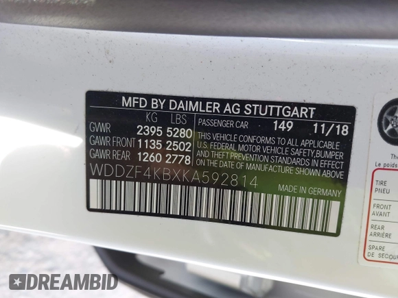 2019 Mercedes-Benz E-Class E 300 with VIN WDDZF4KBXKA592814, listed as a IAAI auction lot 42034883 with 1 mi miles. Bid and sale history available at carsss.com. Image 9.