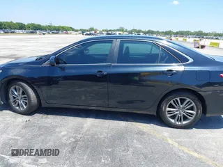 2015 Toyota Camry XLE with VIN 4T1BF1FK1FU072635, listed as a IAAI auction lot 42145826 with 101,633 mi miles. Bid and sale history available at carsss.com. Image 14.