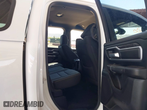 2021 Ram 1500 Big Horn с VIN 1C6SRFBT7MN682934, выставлен на аукционе IAAI как лот 42239094 с пробегом 85 381 миль миль и . История ставок и продаж доступна на DreamBid. Изображение 8.