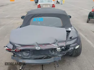 2006 Mazda MX-5 Miata Grand Touring with VIN JM1NC25F760103866, listed as a IAAI auction lot 40879777 with 50,209 mi miles and . Bid and sale history available at DreamBid. Image 17.