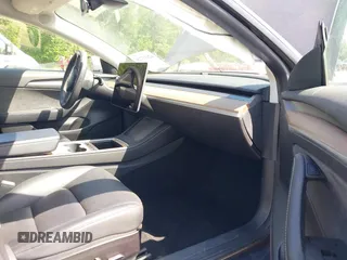 2023 Tesla Model 3 с VIN 5YJ3E1EA8PF400213, выставлен на аукционе IAAI как лот 42117720 с пробегом 54 529 миль миль и . История ставок и продаж доступна на DreamBid. Изображение 5.