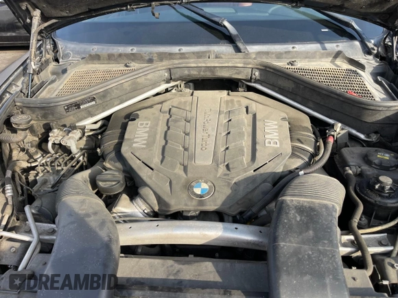 2013 BMW X6 xDrive50i with VIN 5UXFG8C53DL591326, listed as a Copart auction lot 41344275 with 100,041 mi miles and Salvage Title. Bid and sale history available at carsss.com. Image 7.