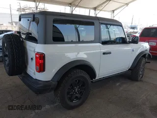2024 Ford Bronco с VIN 1FMDE1AP4RLB42881, выставлен на аукционе IAAI как лот 42259960 с пробегом 3 797 миль миль и . История ставок и продаж доступна на DreamBid. Изображение 4.