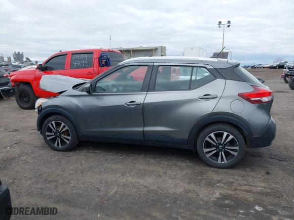 2019 Nissan Kicks S with VIN 3N1CP5CU9KL542551, listed as a IAAI auction lot 41732325 with 143,774 mi miles. Bid and sale history available at carsss.com. Image 13.