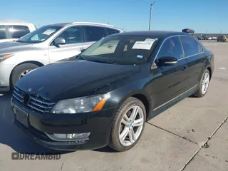 2014 Volkswagen Passat SEL Premium with VIN 1VWCS7A39EC080409, listed as a IAAI auction lot 40917278 with 140,783 mi miles. Bid and sale history available at carsss.com. Image 2.