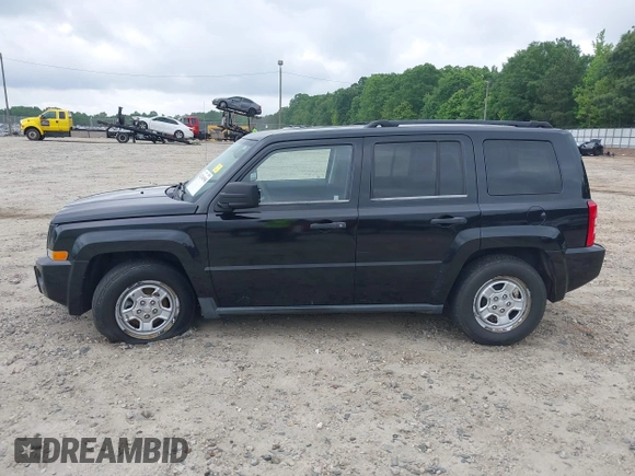 2008 Jeep Patriot Sport with VIN 1J8FT28W48D772388, listed as a IAAI auction lot 42141998 with 190,229 mi miles and . Bid and sale history available at DreamBid. Image 14.