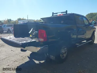 2018 Ram 2500 Tradesman with VIN 3C6UR5CJ4JG275190, listed as a IAAI auction lot 40623047 with 85,121 mi miles. Bid and sale history available at carsss.com. Image 4.