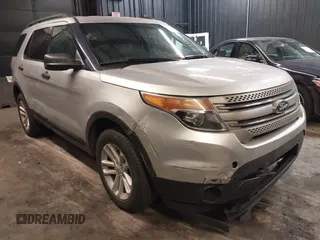 2014 Ford Explorer with VIN 1FM5K8B80EGB25611, listed as a IAAI auction lot 41339995 with 204,222 mi miles and . Bid and sale history available at carsss.com. Image 1.