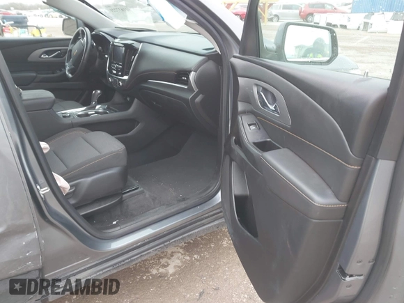 2020 Chevrolet Traverse LT Cloth with VIN 1GNERGKW3LJ161664, listed as a IAAI auction lot 41637221 with 64,180 mi miles. Bid and sale history available at carsss.com. Image 5.