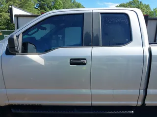 2019 Ford F-150 XL с VIN 1FTFX1E5XKKF11013, выставлен на аукционе IAAI как лот 42528164 с пробегом 128 584 миль миль и . История ставок и продаж доступна на DreamBid. Изображение 15.