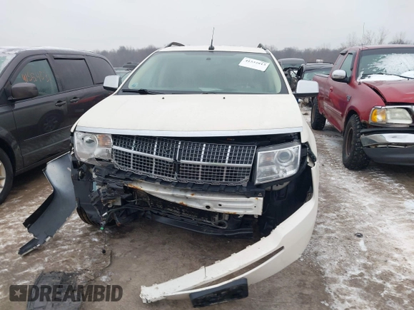 2008 Lincoln MKX with VIN 2LMDU68C28BJ17144, listed as a IAAI auction lot 41532813 with 118,135 mi miles. Bid and sale history available at carsss.com. Image 12.