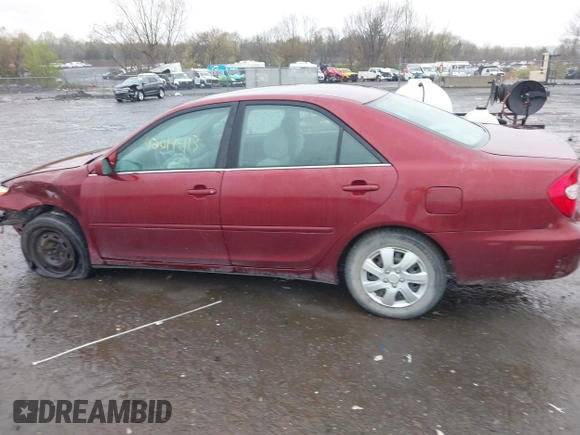 2004 Toyota Camry LE with VIN 4T1BE32K04U314445, listed as a IAAI auction lot 42017413 with 137,702 mi miles. Bid and sale history available at carsss.com. Image 15.