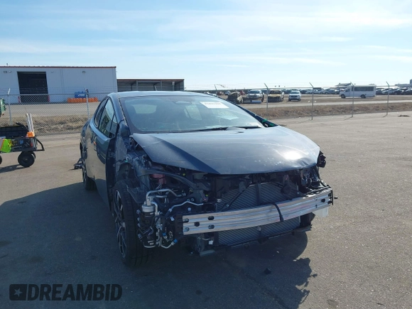 2024 Toyota Prius SE z VIN JTDACACU9R3022803, wystawiony jako IAAI lot #41899408 z przebiegiem 4 374 mil mil oraz . Historia ofert i sprzedaży dostępna na DreamBid. Obrazek 6.