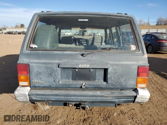 1992 Jeep Cherokee with VIN 1J4FJ58S7NL136135, listed as a Copart auction lot 86016134 with 160,259 mi miles and Clean title. Bid and sale history available at DreamBid. Image 6.