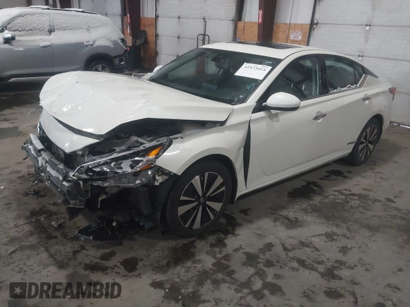 2019 Nissan Altima 2.5 SV with VIN 1N4BL4DV2KC146808, listed as a IAAI auction lot 41573414 with 52,213 mi miles. Bid and sale history available at carsss.com. Image 18.