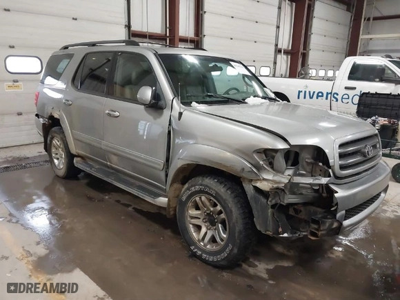 2004 Toyota Sequoia SR5 with VIN 5TDBT44A64S227125, listed as a IAAI auction lot 41245341 with 220,014 mi miles. Bid and sale history available at carsss.com. Image 1.