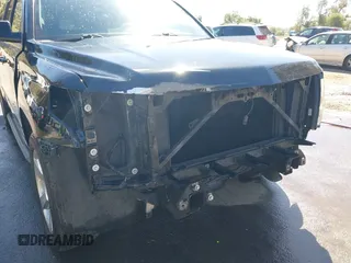 2017 Chevrolet Suburban LS z VIN 1GNSCGKC1HR338621, wystawiony jako IAAI lot #41696381 z przebiegiem 194 687 mil mil oraz . Historia ofert i sprzedaży dostępna na DreamBid. Obrazek 6.