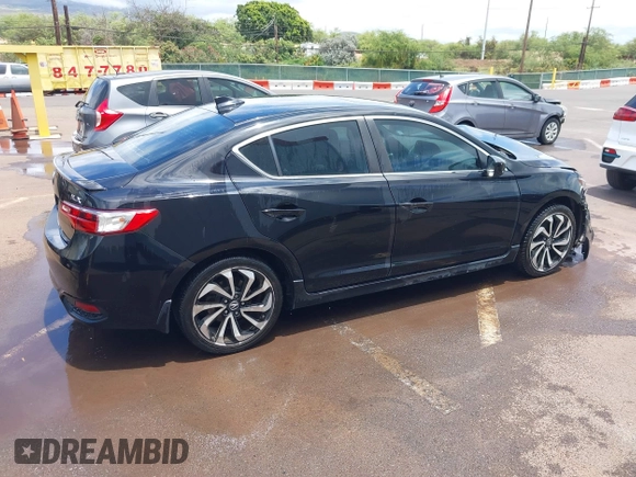2017 Acura ILX w/Premium/A-SPEC Pkg with VIN 19UDE2F87HA006820, listed as a IAAI auction lot 39234501 with 44,058 mi miles. Bid and sale history available at carsss.com. Image 4.