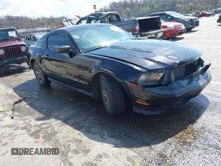 2012 Ford Mustang Premium с VIN 1ZVBP8AM9C5211013, выставлен на аукционе IAAI как лот 41861439 с пробегом 167 286 миль миль и . История ставок и продаж доступна на DreamBid. Изображение 1.