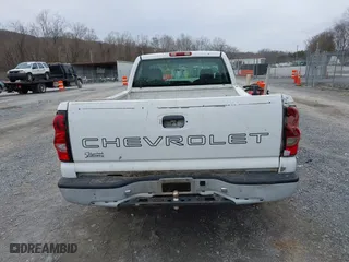 2005 Chevrolet Silverado 1500 Work Truck with VIN 1GCEC14XX5Z340818, listed as a IAAI auction lot 41729984 with 191,704 mi miles. Bid and sale history available at carsss.com. Image 16.