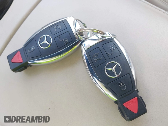 2015 Mercedes-Benz S 550 z VIN WDDUG8CB9FA171282, wystawiony jako IAAI lot #42096577 z przebiegiem 90 912 mil mil oraz . Historia ofert i sprzedaży dostępna na DreamBid. Obrazek 11.