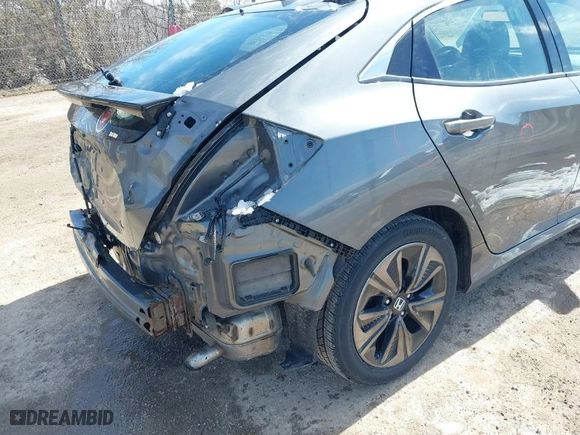 2017 Honda Civic Hatchback EX-L Navi with VIN SHHFK7H79HU222272, listed as a IAAI auction lot 41816893 with 161,622 mi miles. Bid and sale history available at carsss.com. Image 18.
