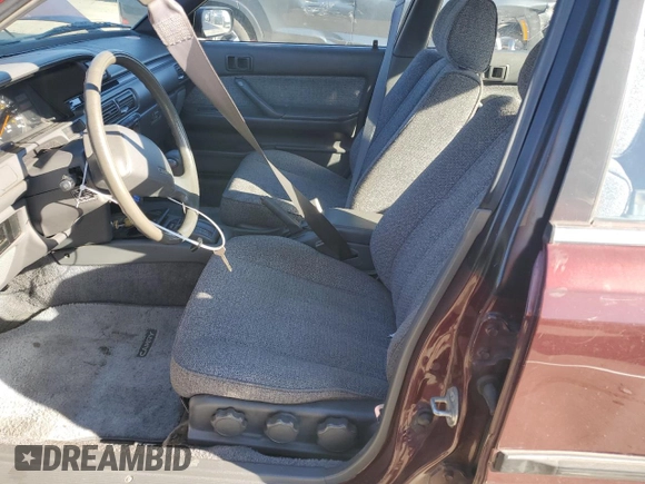 1990 Toyota Camry z VIN JT2SV21E7L3411990, wystawiony jako Copart lot #88557555 z przebiegiem 335 803 mil mil oraz Szkoda całkowita • Salvage title. Historia ofert i sprzedaży dostępna na DreamBid. Obrazek 7.