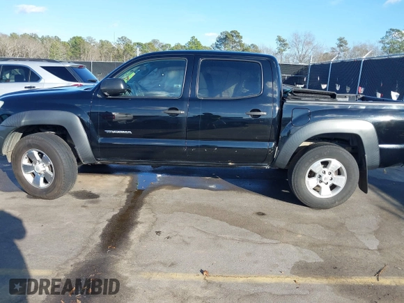 2015 Toyota Tacoma PreRunner z VIN 5TFJX4GN4FX039649, wystawiony jako IAAI lot #41240801 z przebiegiem 233 108 mil mil oraz . Historia ofert i sprzedaży dostępna na DreamBid. Obrazek 14.