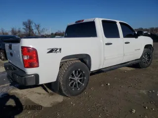 2013 Chevrolet Silverado 1500 LT with VIN 3GCPKSE71DG149447, listed as a Copart auction lot 44828265 with 231,538 mi miles and Salvage Title. Bid and sale history available at DreamBid. Image 3.